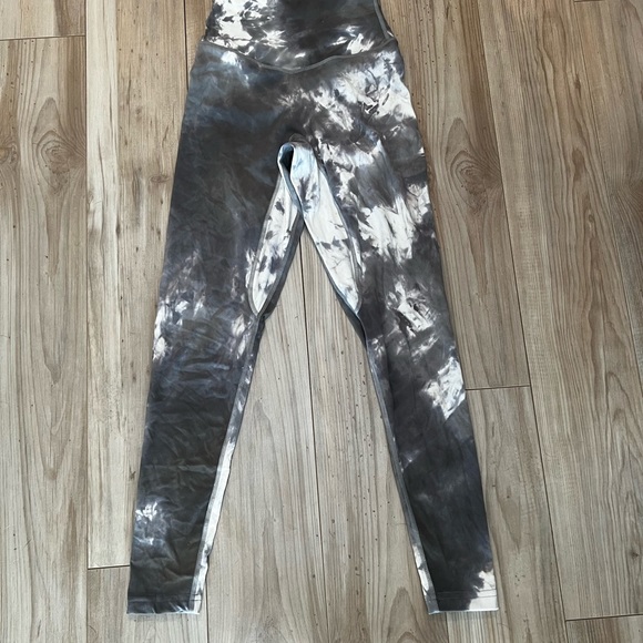 Balance Athletica leggings - Picture 2 of 2